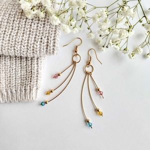 NWOT Gold Jewel Dangle Earrings